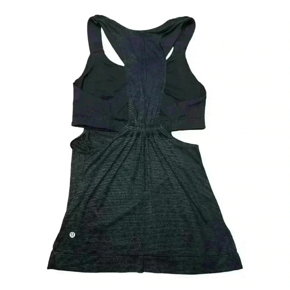 Lululemon Stash It Tank, Black, Size 6. In excellent condition! - Picture 6 of 9